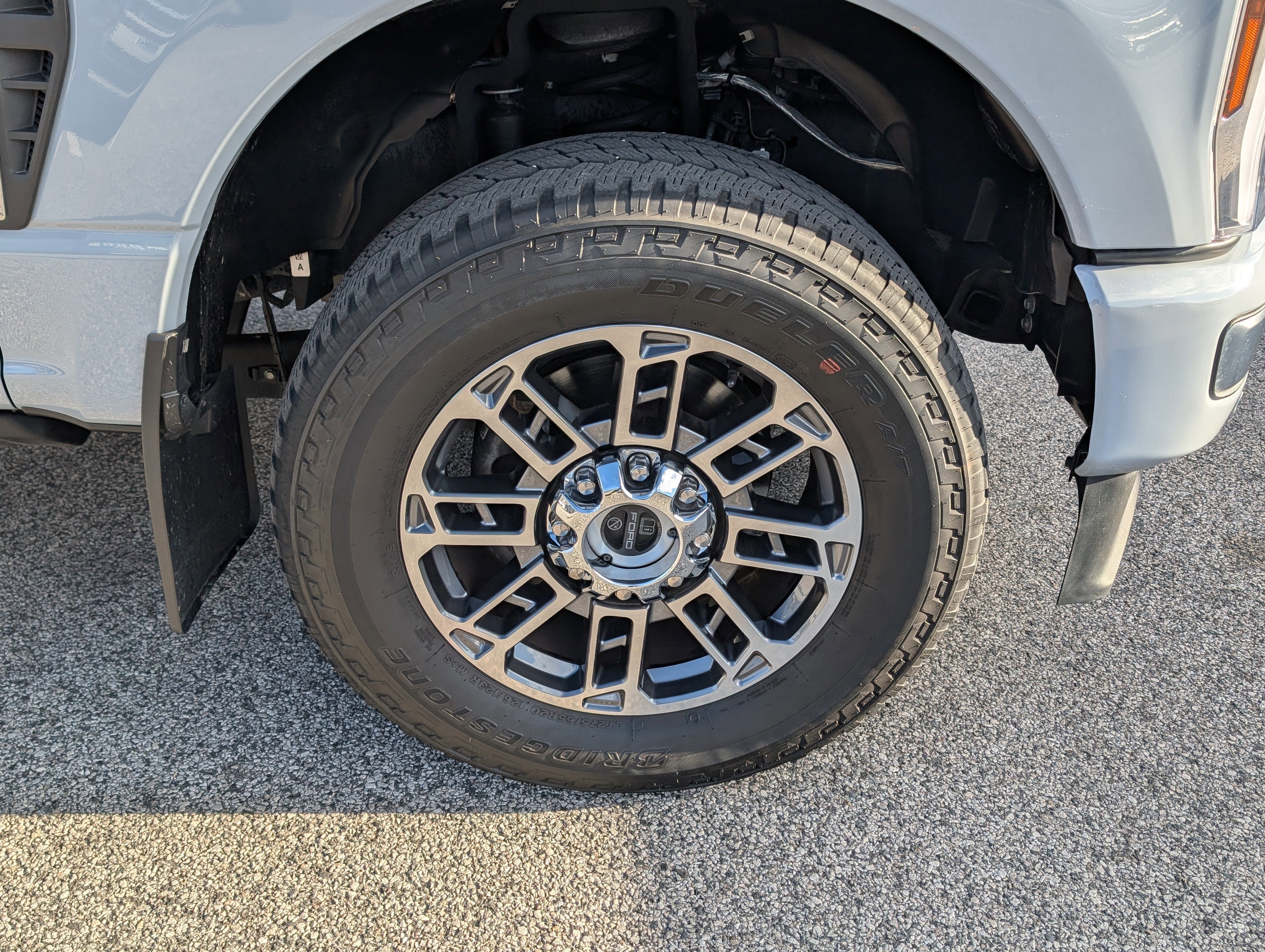 Certified 2024 Ford F250 Limited w/ FX4 Off-Road Package image 12