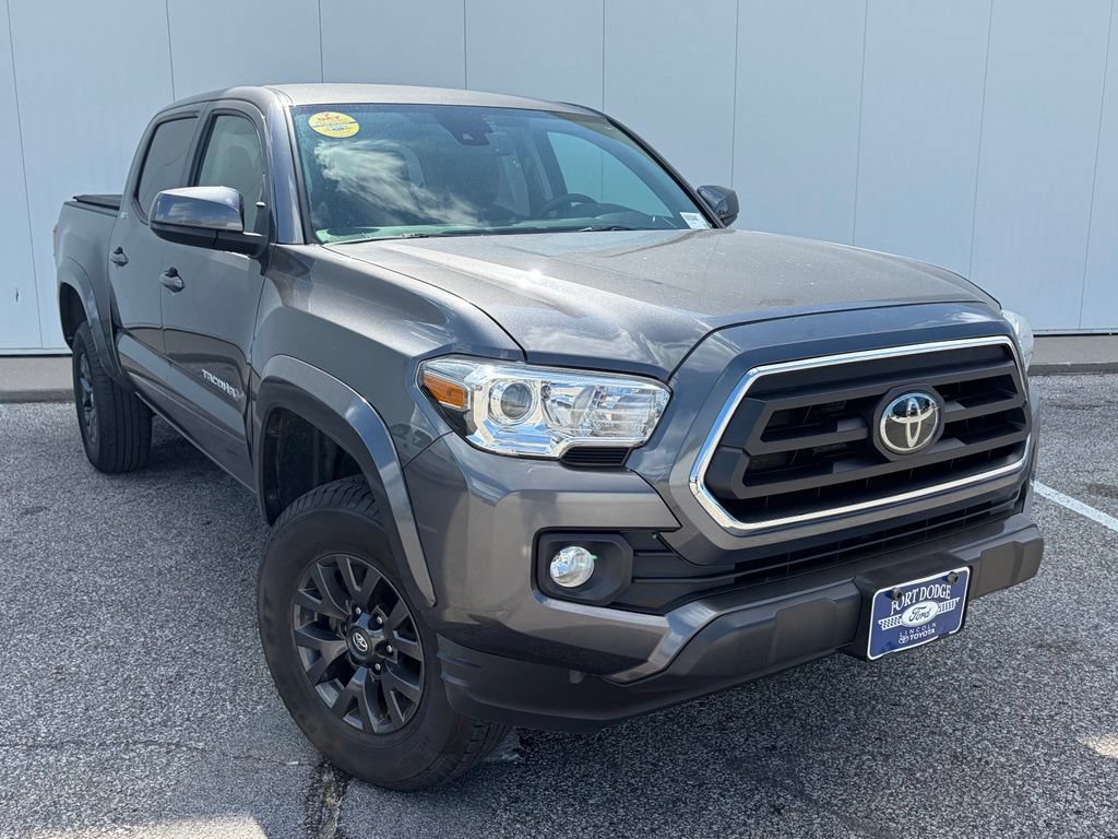 Used 2021 Toyota Tacoma SR5 AWD/4WD image 10