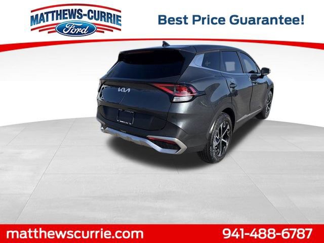 Used 2024 Kia Sportage EX image 4