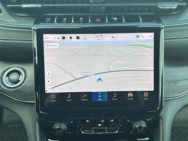 Used 2023 Jeep Grand Cherokee Overland w/ Luxury Tech Group IV AWD/4WD image 27