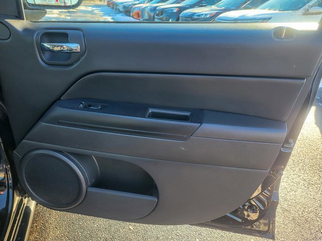 Used 2017 Jeep Compass Sport w/ Power Value Group image 24