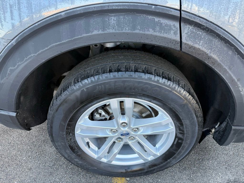 Certified 2022 Ford Explorer XLT w/ Equipment Group 202A image 37