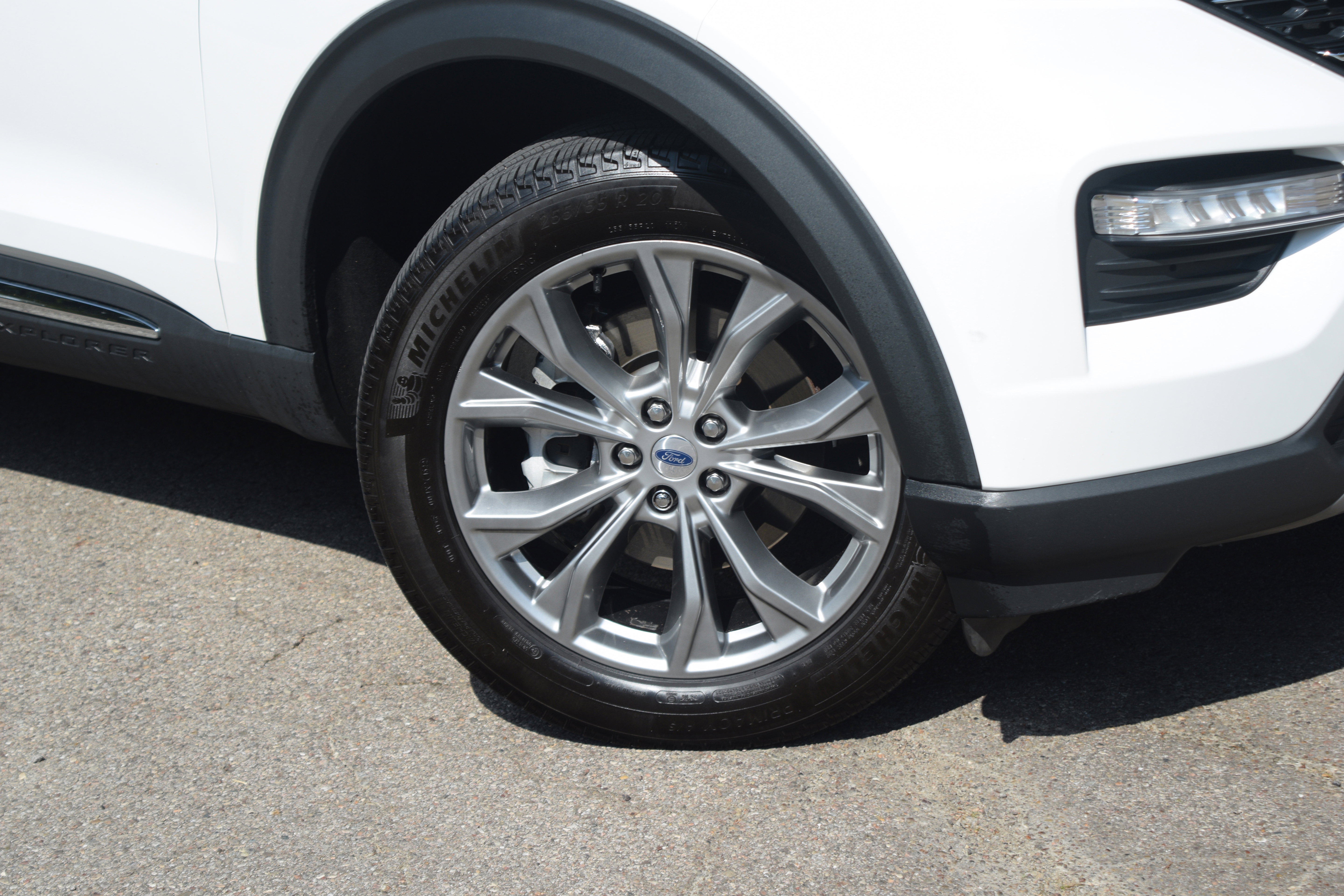 Certified 2022 Ford Explorer XLT w/ Equipment Group 202A image 29