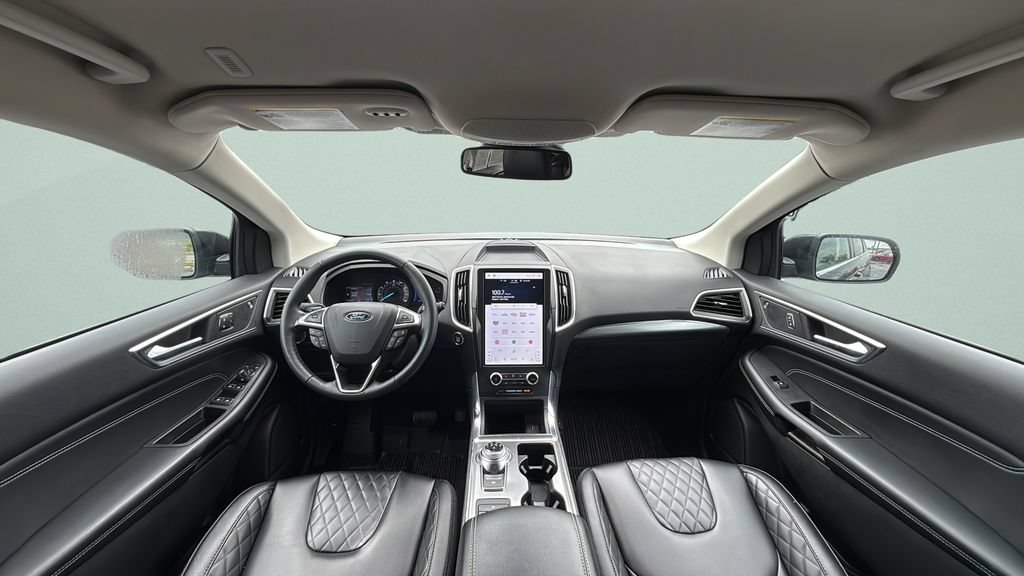 Certified 2024 Ford Edge Titanium AWD/4WD image 3