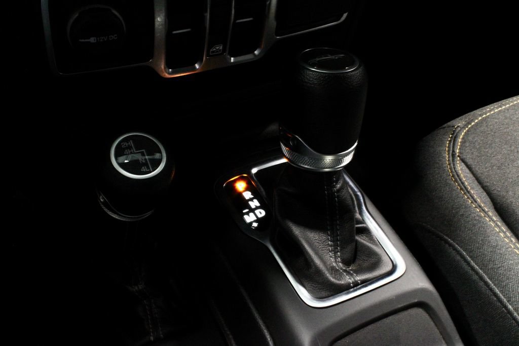 Used 2025 Jeep Gladiator Sport AWD/4WD image 30