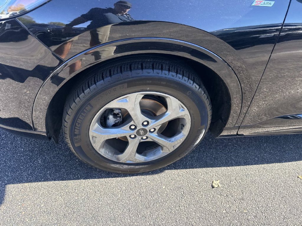Certified 2023 Ford Escape ST-Line AWD/4WD image 12