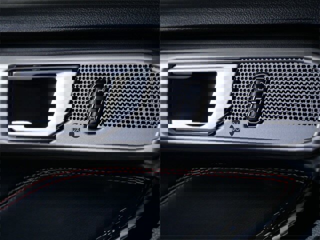 Certified 2023 Ford Explorer ST-Line w/ Class IV Trailer Tow Package image 25