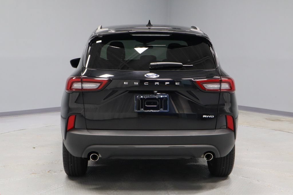 Certified 2025 Ford Escape ST-Line AWD/4WD image 9