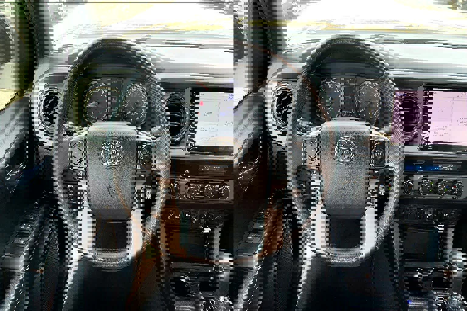 Used 2021 Toyota Tacoma TRD Off-Road w/ Technology Package image 8