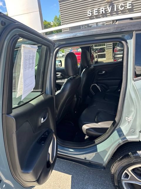 Used 2017 Jeep Renegade Limited AWD/4WD image 21