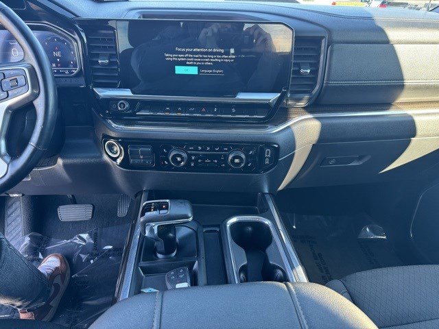 Used 2024 Chevrolet Silverado 1500 LT Trail Boss w/ Protection Package image 17