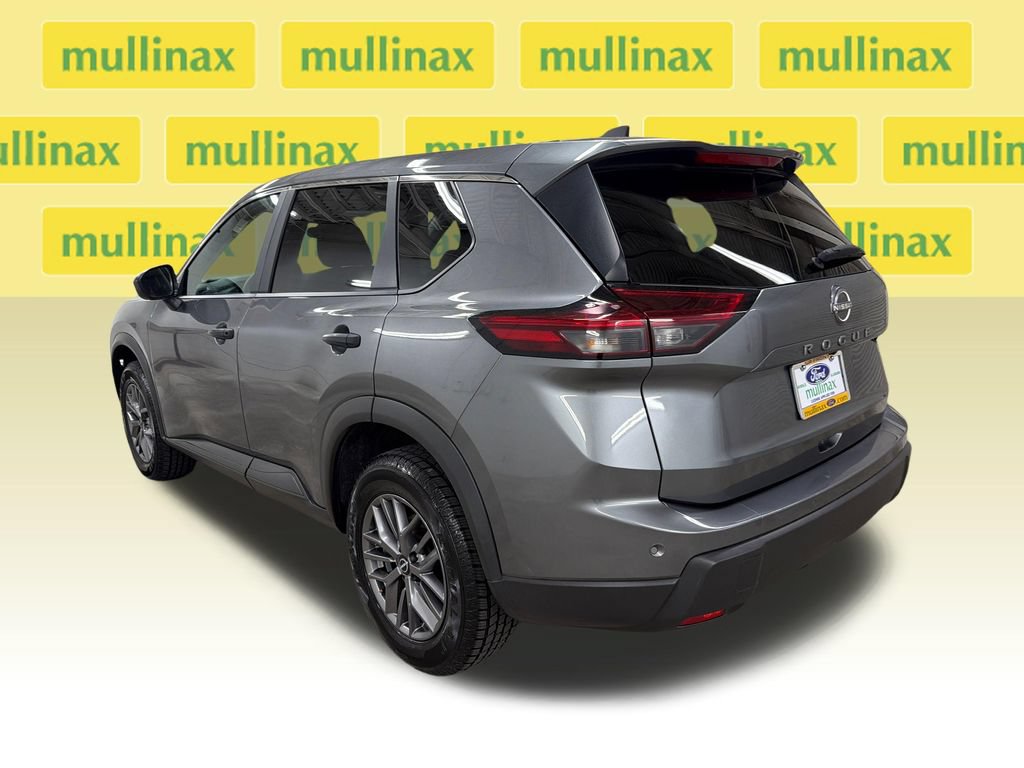 Used 2024 Nissan Rogue S FWD image 10