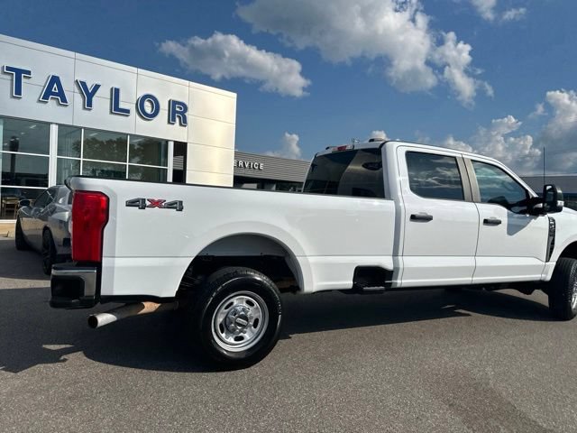 Certified 2023 Ford F250 XL w/ XL Chrome Package AWD/4WD image 17