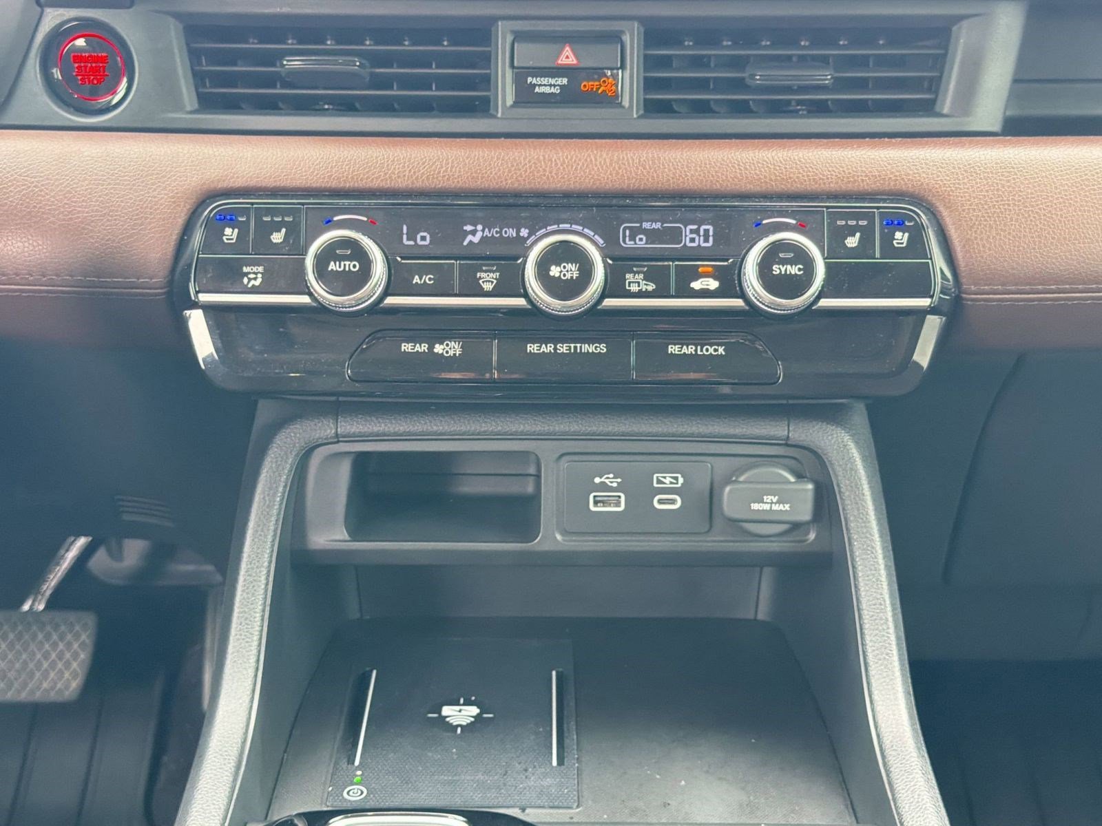 Used 2025 Honda Pilot Elite image 18