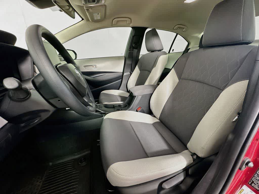 Used 2026 Toyota Corolla LE FWD image 12