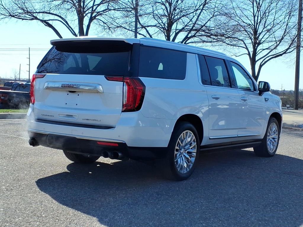 Used 2021 GMC Yukon XL Denali w/ Denali Ultimate Package AWD/4WD image 5