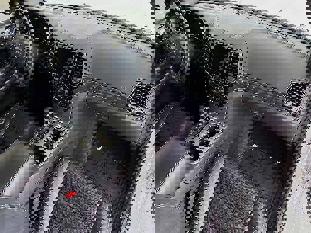 Used 2019 Jeep Grand Cherokee Overland image 32