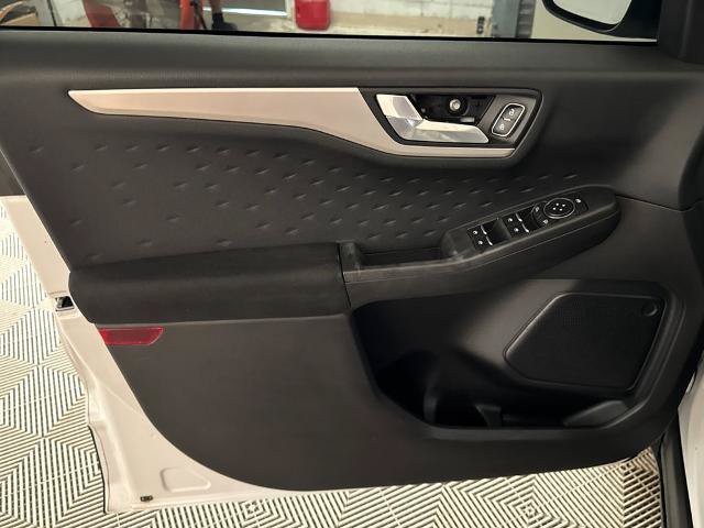 Certified 2020 Ford Escape SE Sport AWD/4WD image 15