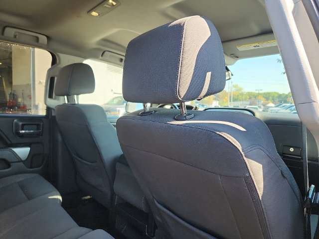 Used 2018 Chevrolet Silverado 1500 LT w/ All Star Edition AWD/4WD image 27