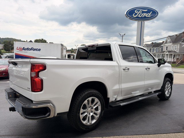 Used 2023 Chevrolet Silverado 1500 LTZ w/ LTZ Premium Package AWD/4WD image 9