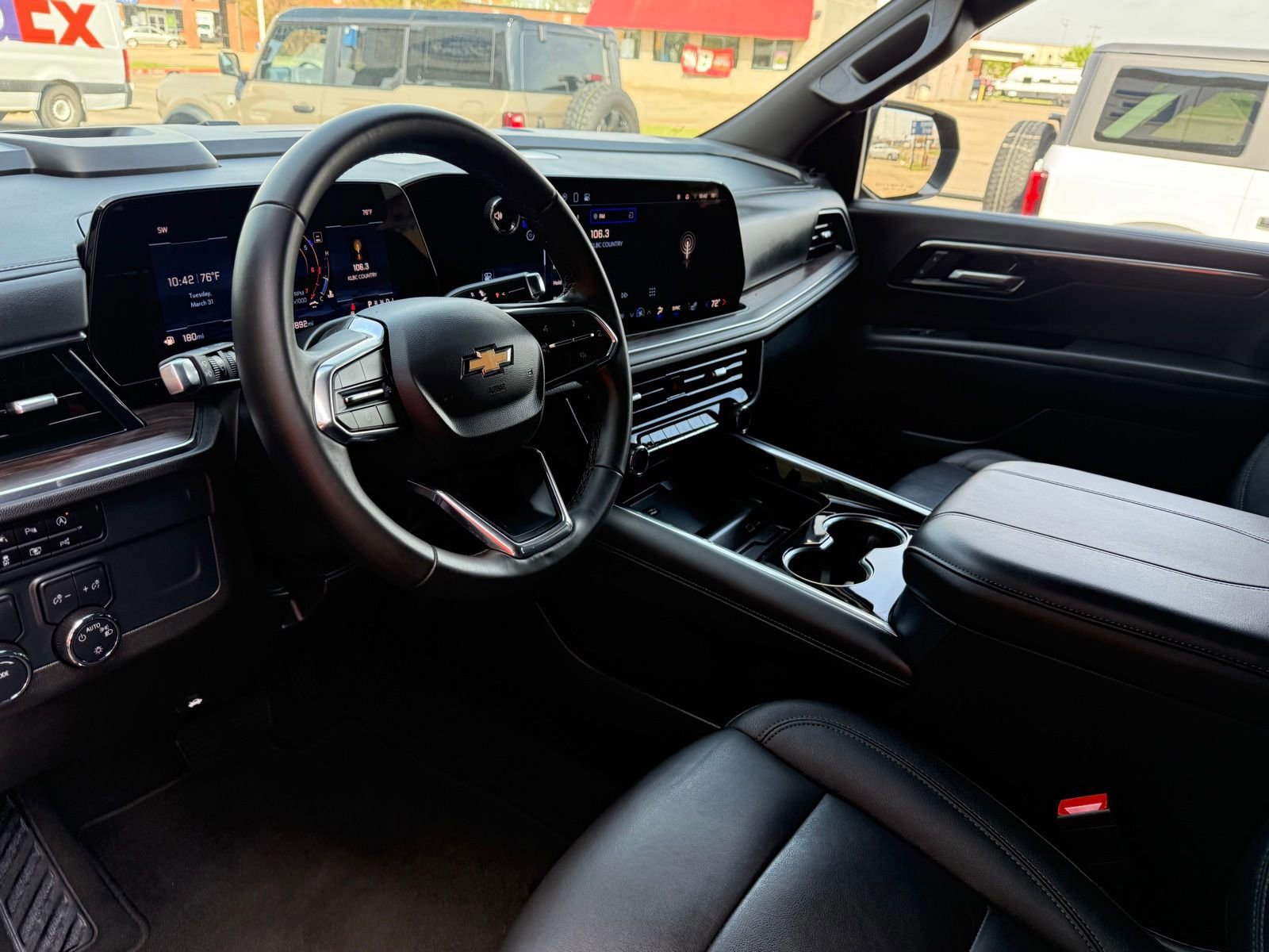 Used 2025 Chevrolet Tahoe LT image 11