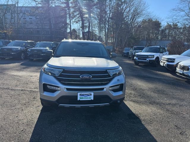 Certified 2022 Ford Explorer XLT w/ Equipment Group 202A image 13