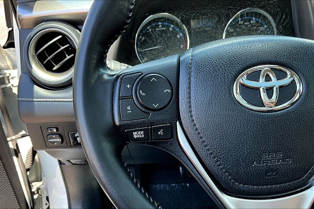 Used 2018 Toyota RAV4 Limited FWD image 13