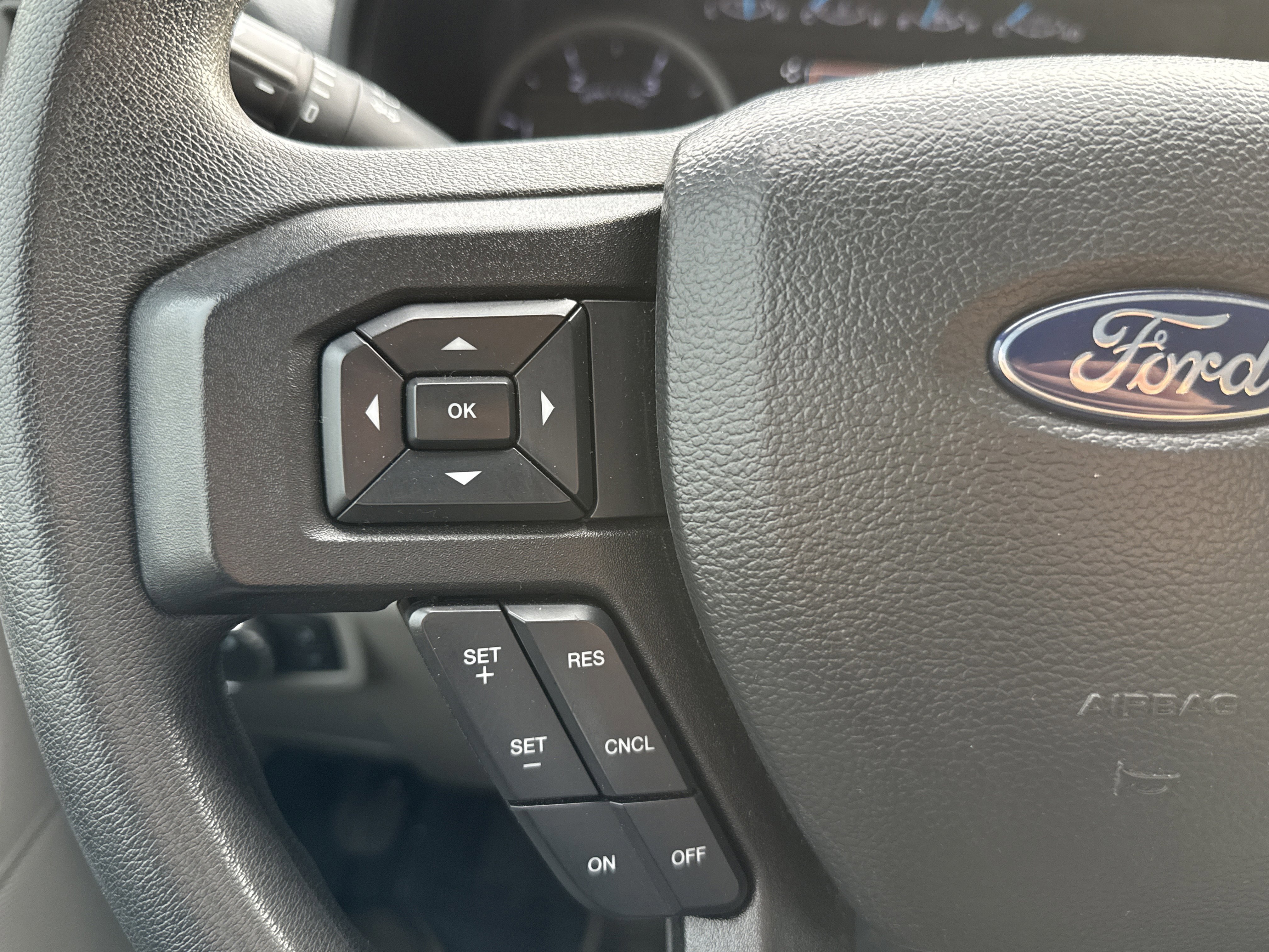 Certified 2022 Ford F350 XL w/ Power Equipment Group image 17