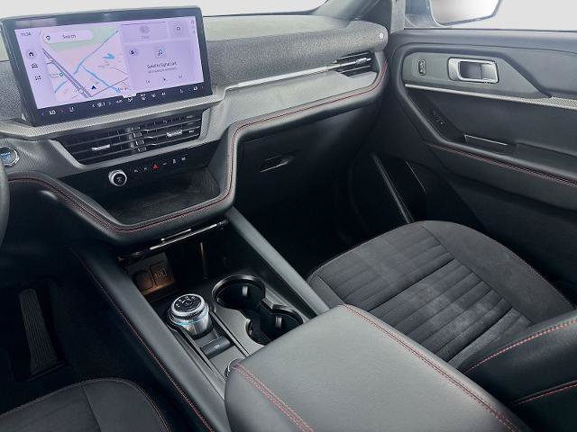 Certified 2025 Ford Explorer ST-Line w/ ST-Line Street Pack AWD/4WD image 23