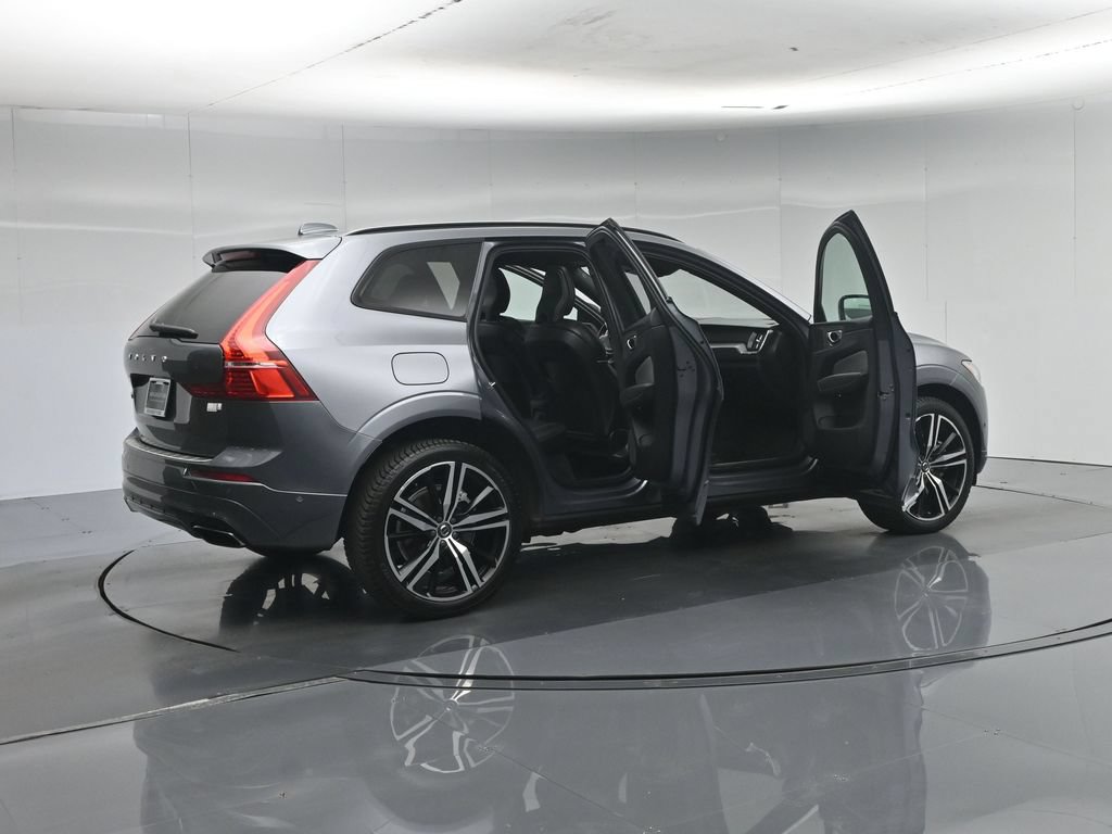 Used 2021 Volvo XC60 T8 R-Design w/ Advanced Package AWD/4WD image 5