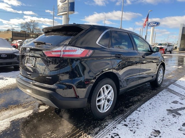 Certified 2023 Ford Edge SEL w/ Convenience Package image 5