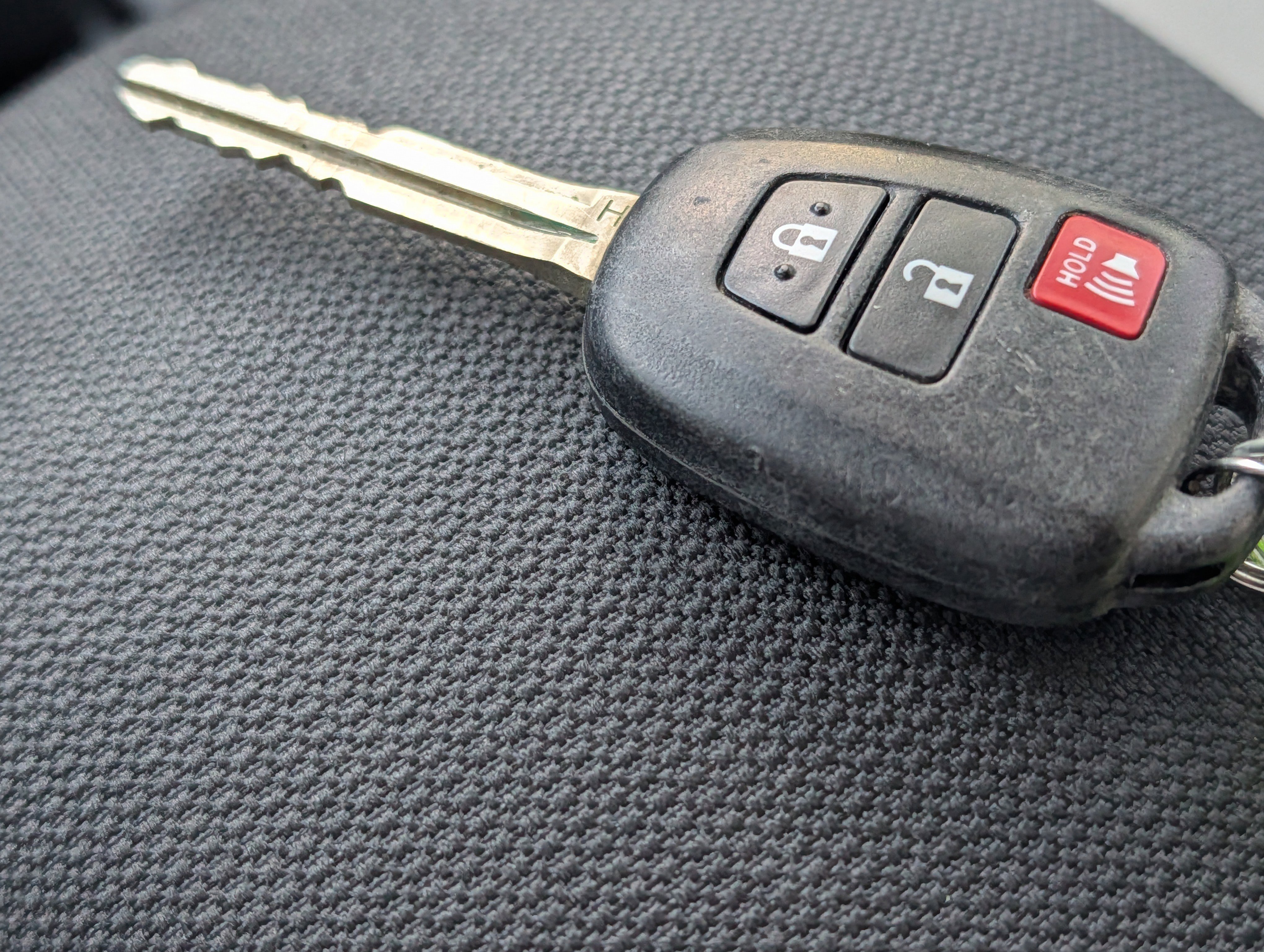 Used 2022 Toyota Corolla Cross L image 30