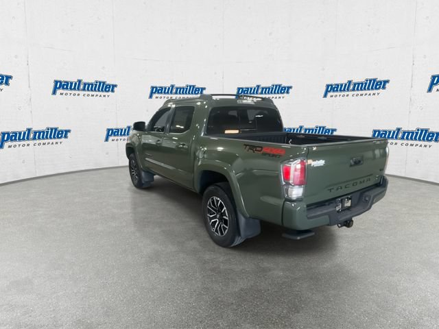 Used 2022 Toyota Tacoma TRD Sport w/ TRD Premium Sport Package AWD/4WD image 9