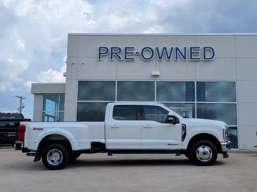 Certified 2023 Ford F350 Lariat w/ FX4 Off-Road Package AWD/4WD image 2