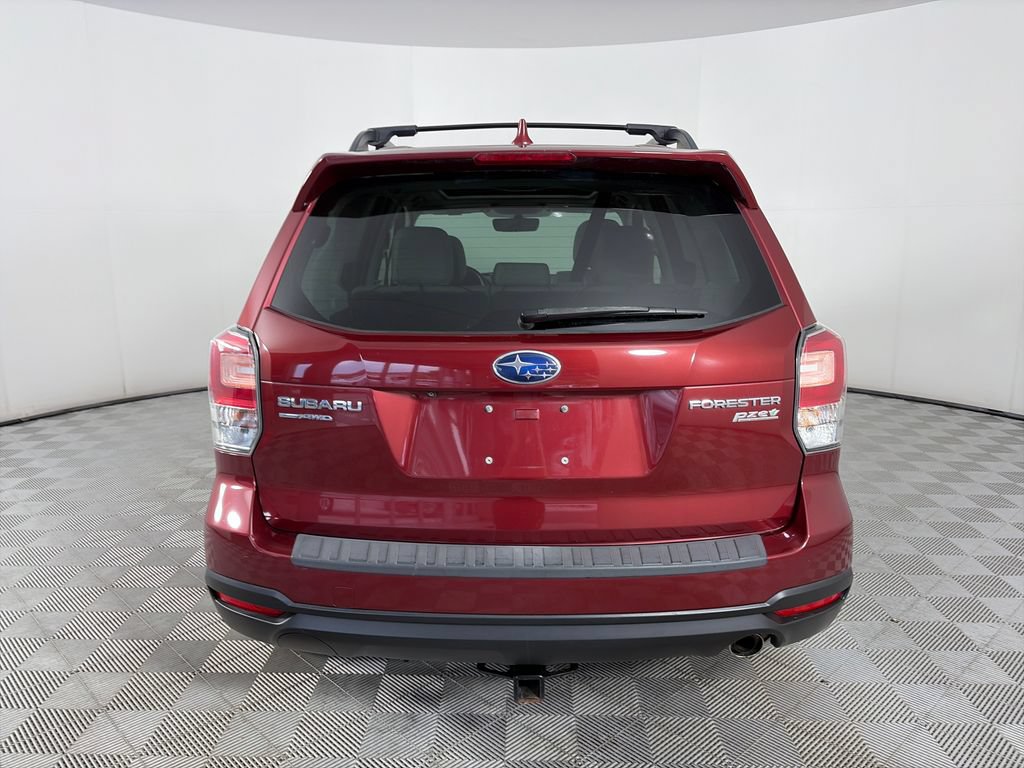 Used 2017 Subaru Forester 2.5i Limited AWD/4WD image 6