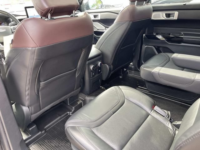 Certified 2023 Ford Explorer Platinum w/ Technology Package AWD/4WD image 19