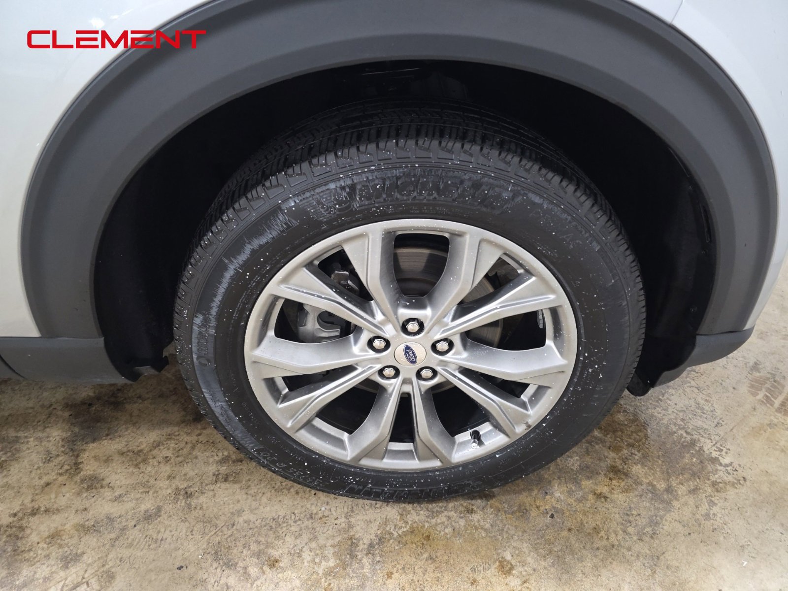 Certified 2022 Ford Explorer XLT w/ Equipment Group 202A image 34