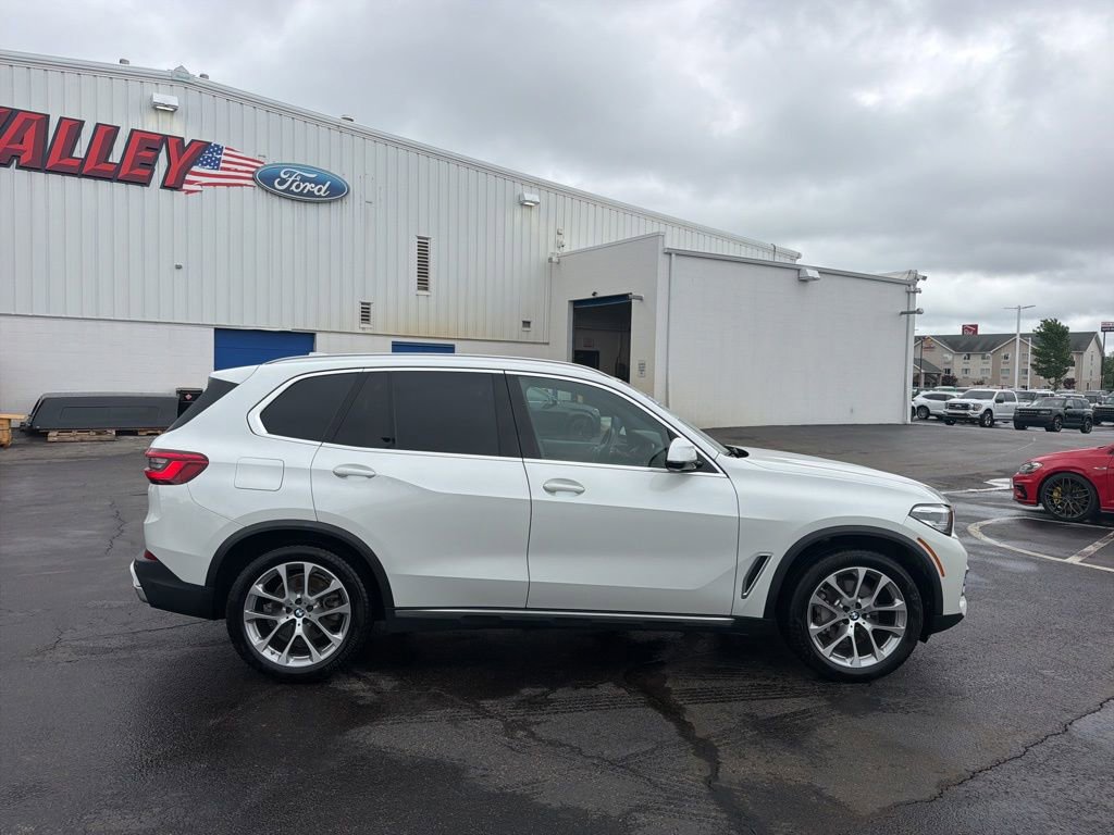 Used 2019 BMW X5 xDrive40i w/ Convenience Package AWD/4WD image 9