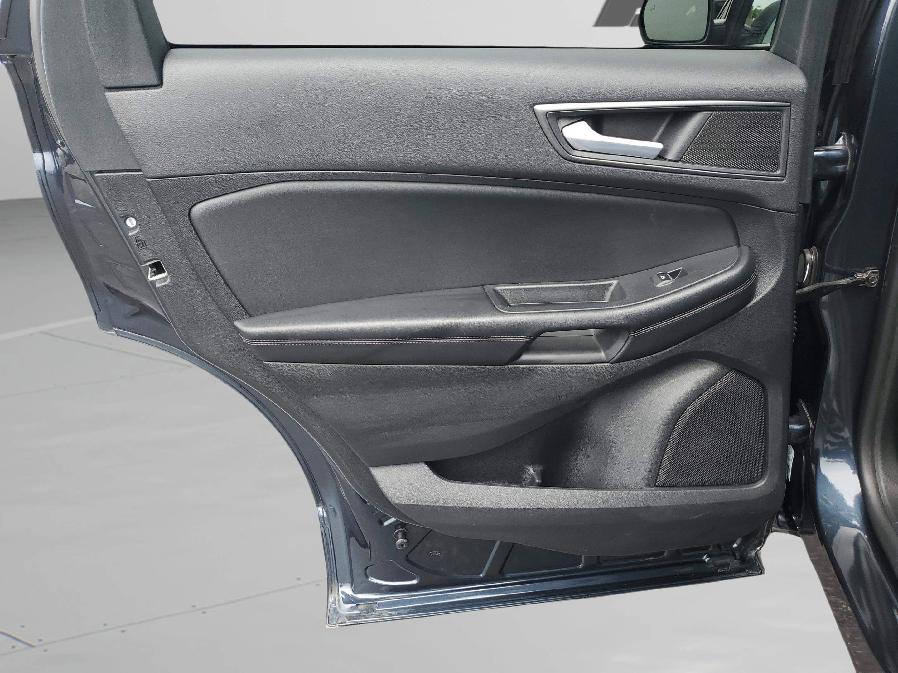 Certified 2024 Ford Edge SE AWD/4WD image 13