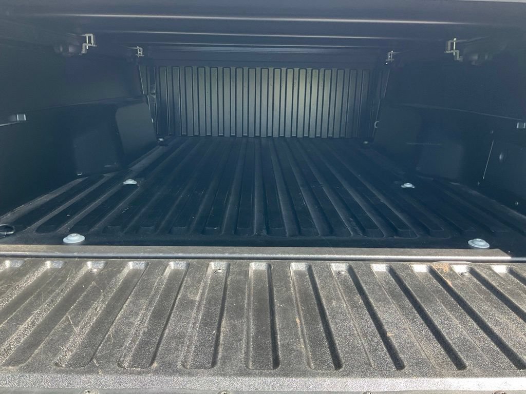 Used 2022 Toyota Tacoma SR5 AWD/4WD image 21