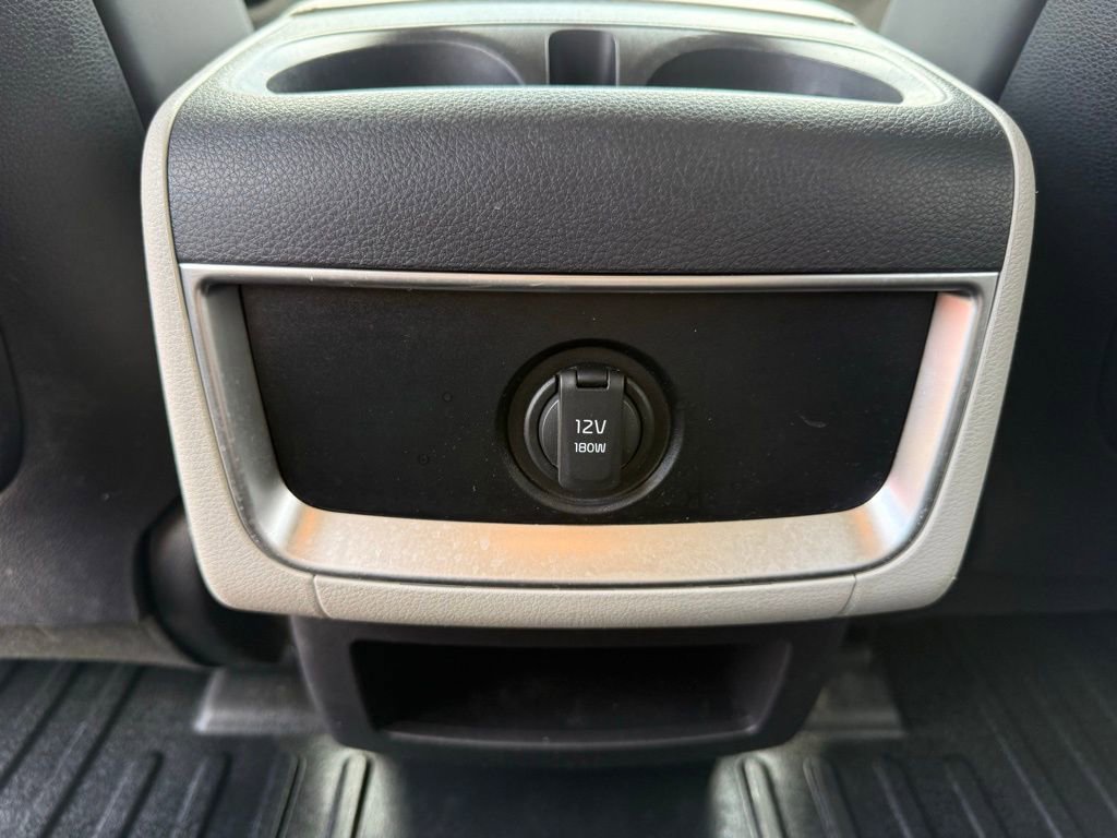 Used 2024 Kia Carnival LX FWD image 33
