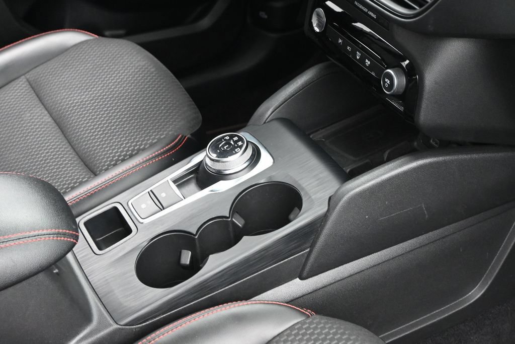 Certified 2023 Ford Escape ST-Line Elite AWD/4WD image 24