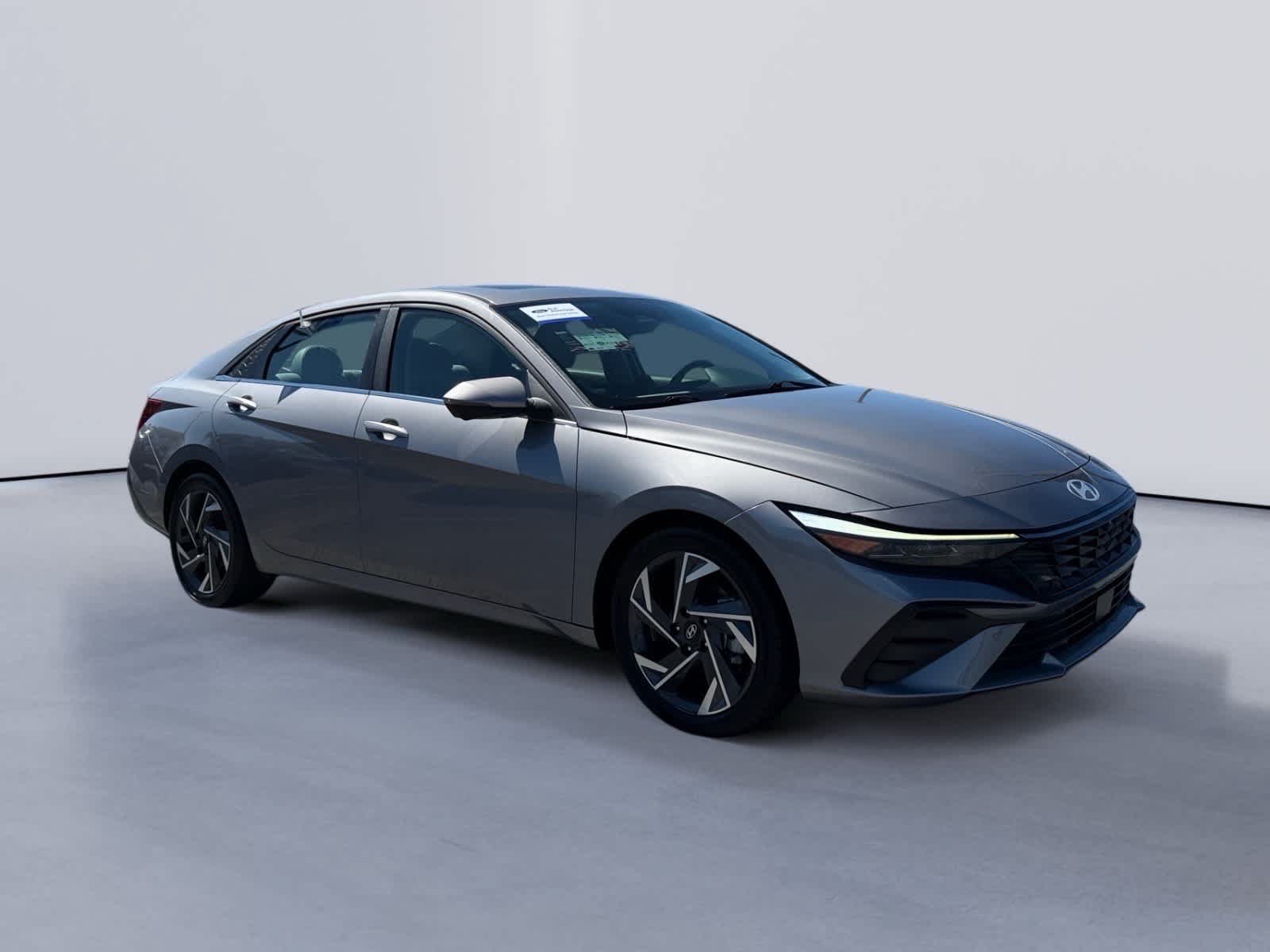 Used 2024 Hyundai Elantra Limited FWD image 7