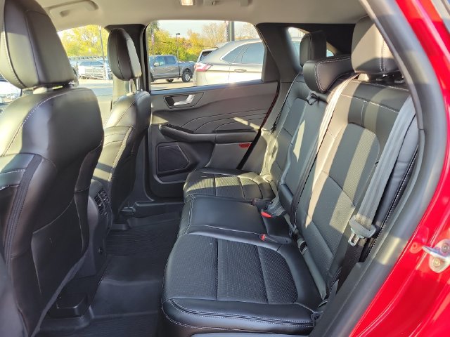 Certified 2024 Ford Escape Platinum AWD/4WD image 26