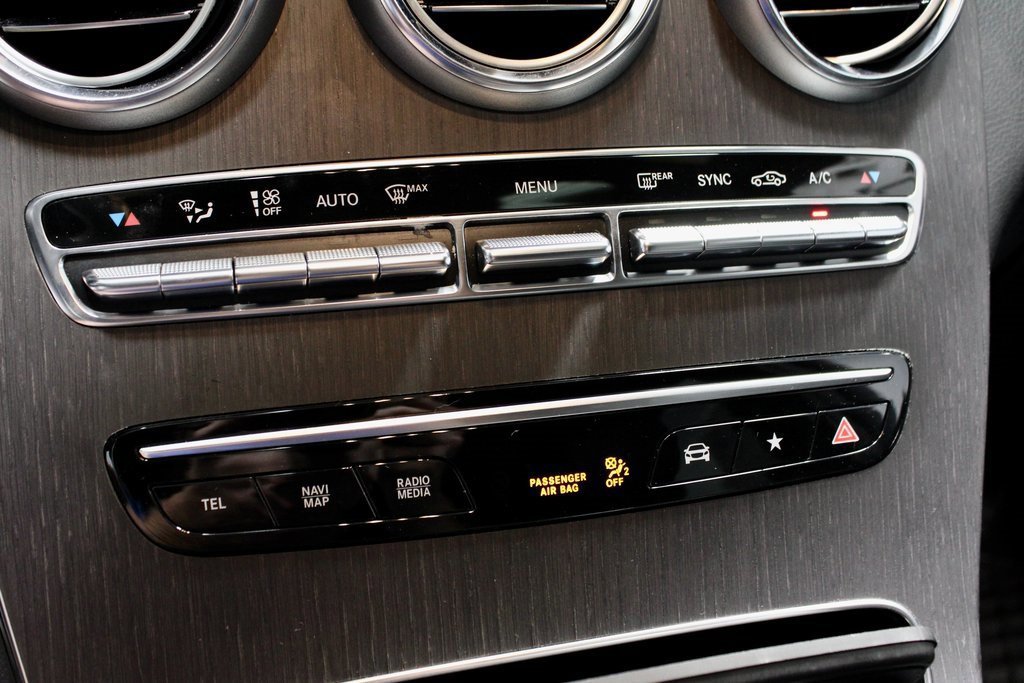 Used 2022 Mercedes-Benz GLC 300 4MATIC image 36