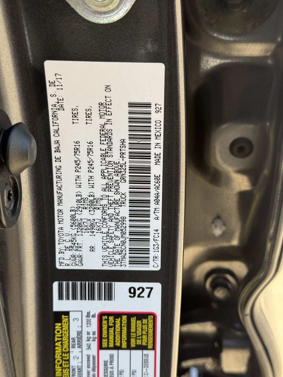 Used 2018 Toyota Tacoma SR5 RWD image 28