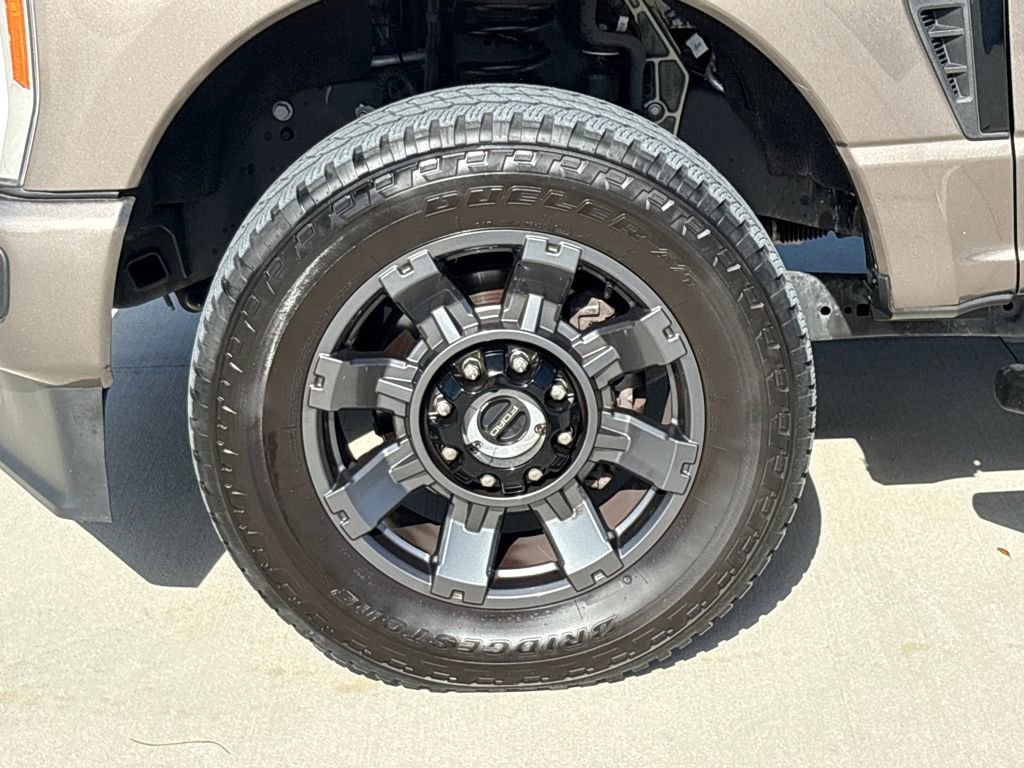 Certified 2023 Ford F250 Lariat w/ Lariat Ultimate Package image 12