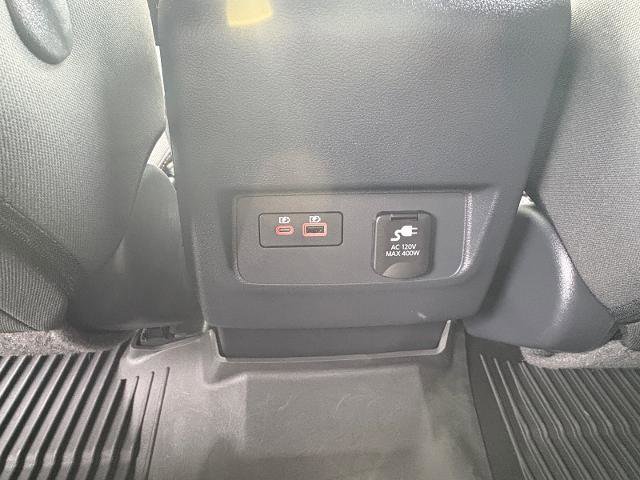 Used 2023 Nissan Frontier PRO-4X w/ Pro Convenience Package image 19