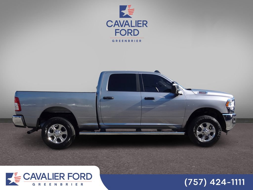 Used 2024 RAM 2500 Big Horn AWD/4WD image 2