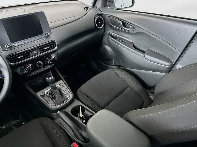 Used 2022 Hyundai Kona SEL w/ Cargo Package AWD/4WD image 11